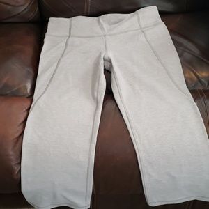 Lululemon capris